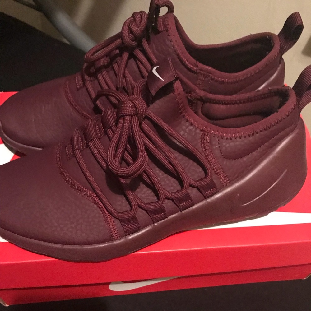 Burgundy Nike